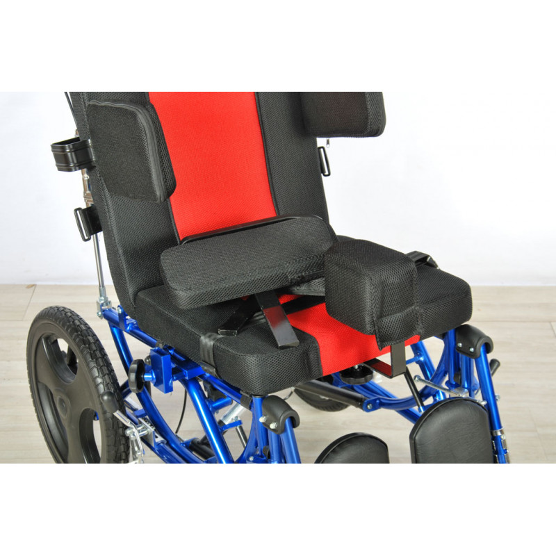 Кресло-коляска механическая FS204BJG
